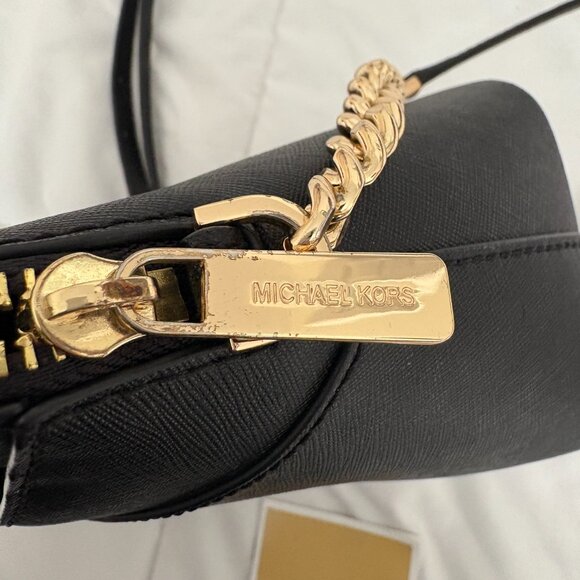 MICHAEL KORS Jet Set Travel Dome Crossbody Saffiano Leather Bag Black - Picture 6 of 10